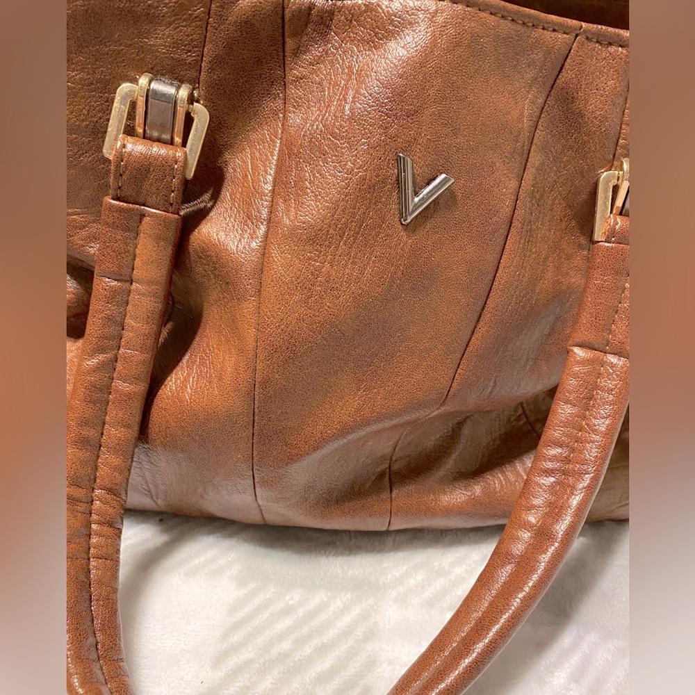 COPY - LIKE NEW Hobo Style Bag with Crossbody Strap